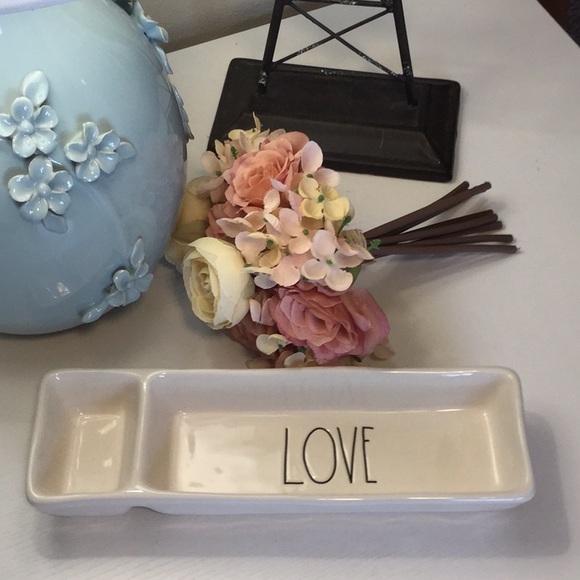 SOLD❗️Rae Dunn LOVE Desk Tray - Picture 2 of 3